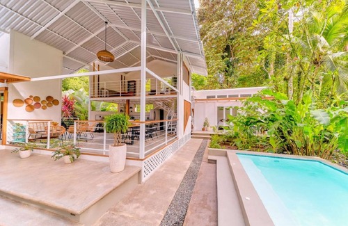 Puerto Viejo de Talamanca Villa | Casa Freya - Spacious new jungle villa, pool & AC