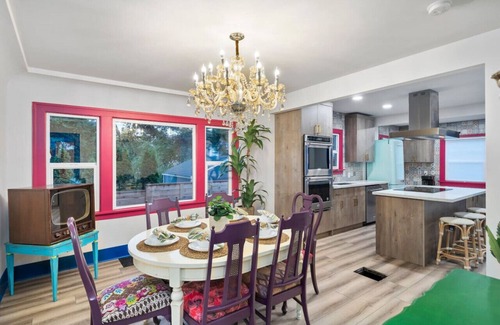 North End House | Casa Frida -Proctor/Old Town Victorian Retreat
