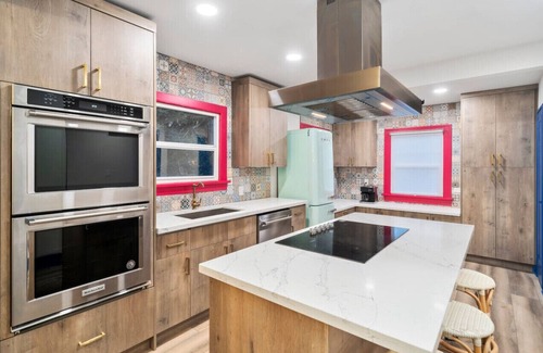 North End House | Casa Frida -Proctor/Old Town Victorian Retreat
