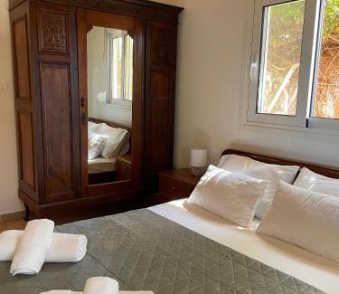 Arcoudi House | Casa Galene