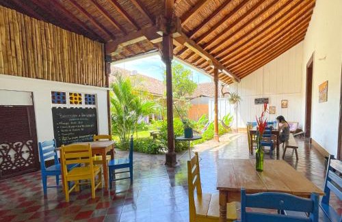 Granada House | Casa Gallo Pinto