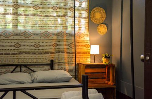Granada House | Casa Gallo Pinto