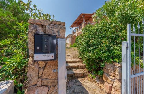 Case Peschiera-Lu Fraili House | Casa Gelsomino