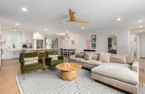 Peters View House | Casa Gia- Quiet Luxury Biltmore Area- Heated Pool
