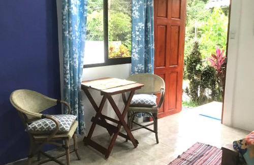 Hone Creek House | Casa Girasol