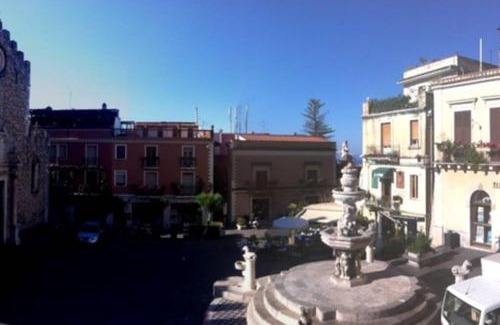 Taormina City Centre Apartment | Casa Girolamo in Piazza Duomo