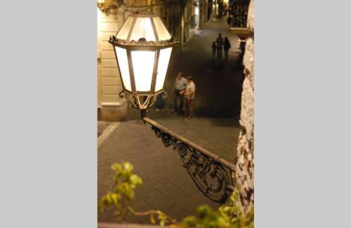 Taormina City Centre Apartment | Casa Girolamo in Piazza Duomo