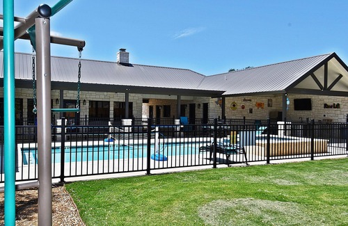 Sabinal House | Casa Grande, Private Pool, Wi-Fi, @ Frio River Vacation Rentals