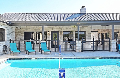 Sabinal House | Casa Grande, Private Pool, Wi-Fi, @ Frio River Vacation Rentals