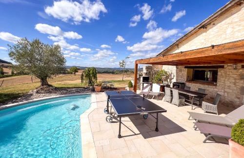 Castelnau-de-Montmiral House | Casa Guillarmou - Évasion Enchantée avec Piscine Chauffée, Spa & Clim - Vue Exceptionnelle
