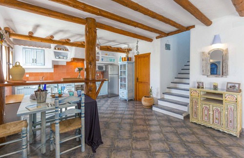 Conil de la Frontera House | Casa Ibicenca Conil, near beach, parking, garden, solarium, barbecue.