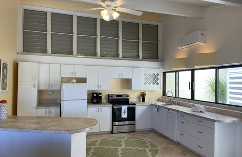 Slob Condo | Casa Iguana @ The Reef Condominiums