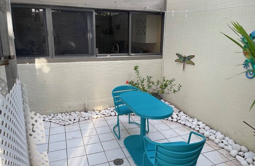 Slob Condo | Casa Iguana @ The Reef Condominiums