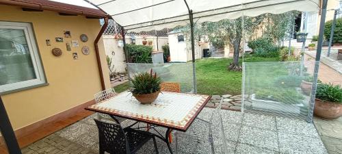 Piombino Apartment | Casa in giardino