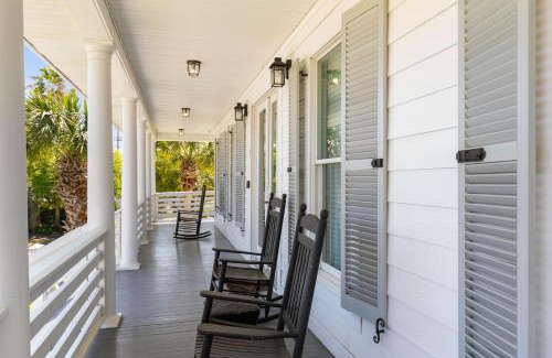 Isle of Palms House | Casa Intracoastal, Golf Views, Private Pool, Screen Porch, Theatre Room