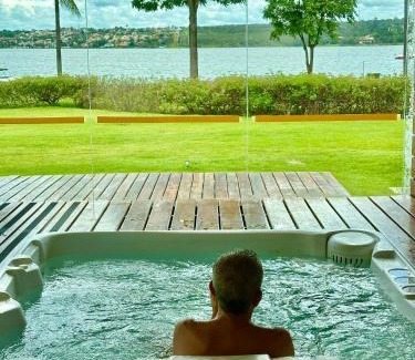 Brasilia Apartment | Casa Ipê - Beira lago- Lake View