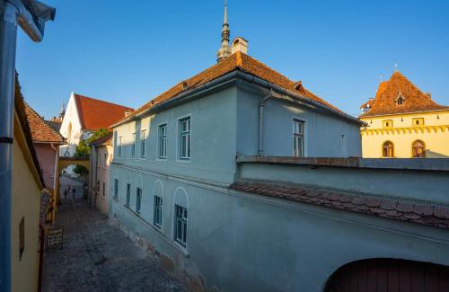 Sighisoara Apartment | Casa Josef Bacon - La Strada -