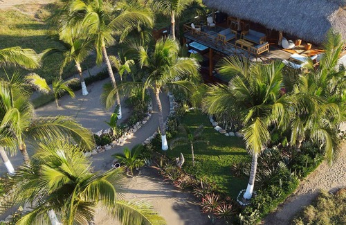 Santa Maria House | Casa Joseph Beachfront Villa