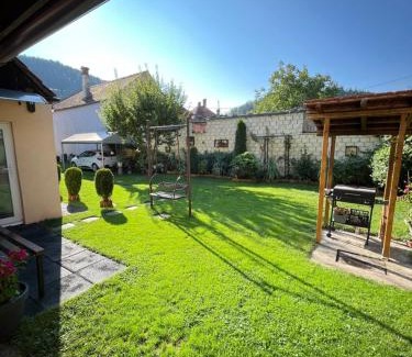 Rasnov House | Casa JOY