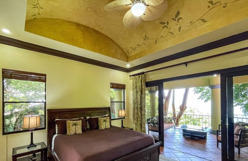 El Cerro House | Casa Julieta- Great Ocean Views, Convenient Location, Wildlife and Privacy