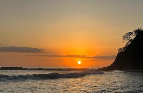 Samara House | Casa Jurassic Amazing villa 10 min walk to the beach