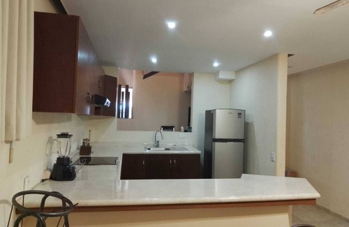 Mozimba House | Casa Kleha - Ideal for your family vacations with a beautiful view of the bay.