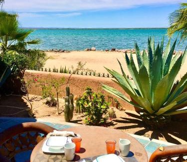 La Paz Bed & Breakfast | Casa Kootenay Waterfront Bnb