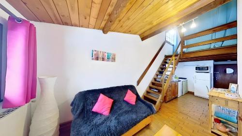 Saint-Veran Apartment | CASA-La Lorraine lovely studio in a chalet St-Véran 4p