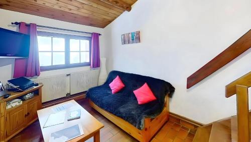 Saint-Veran Apartment | CASA-La Lorraine lovely studio in a chalet St-Véran 4p