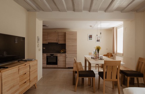 Spalt House | Casa La Maria - Das Haus am Turm