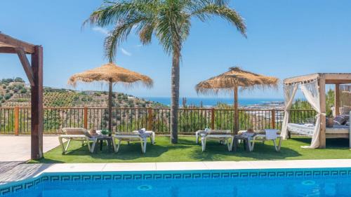 Algarrobo House | Casa La Yedra Algarrobo by Ruralidays