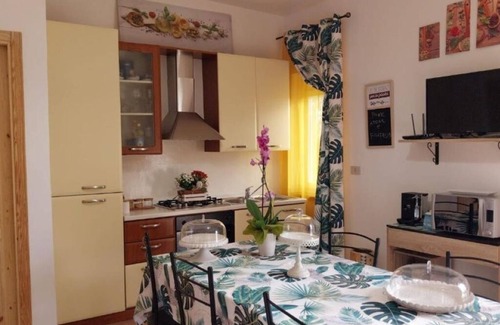 Caccamo Villa | Casa Lachesi: Quadruple Room with Private Bathroom with Sauna and Jacuzzi