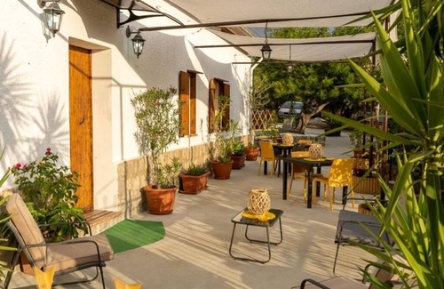 Caccamo Villa | Casa Lachesi: Quadruple Room with Private Bathroom with Sauna and Jacuzzi