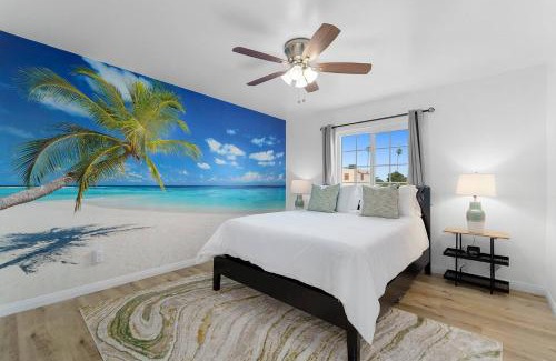 Los Angeles House | Casa Lanzit - End Of Summer Sale! 40 Off!