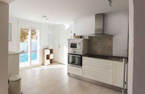 Conil de la Frontera House | Casa Larimar - Very charming holiday home with pool, close to the beach
