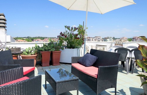 Nettuno House | Casa Le Terrazze by Interhome