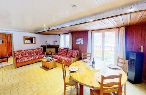 Saint-Veran Apartment | Casa-Le Toussiard apart dans chalet St-Véran 4-6p