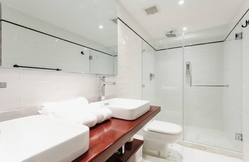 Casco Viejo Apartment | Casa Lefevre 1B - Apartamento de 2Hab con balcón en Plaza Catedral