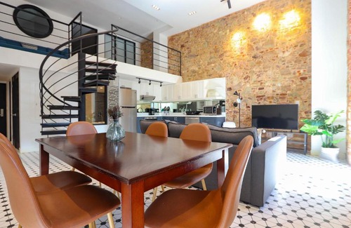 Casco Viejo Apartment | Casa Lefevre 1B - Apartamento de 2Hab con balcón en Plaza Catedral