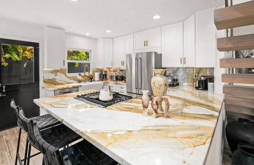 Olde Solana Beach House | Casa Lenta · Ultra Luxe Beach House steps from the Sand!