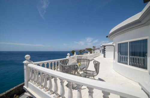 Puerto del Carmen Villa | Casa Leon, Exceptional 6 bed