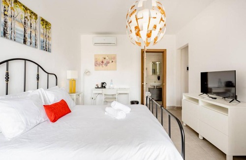 Swieqi House | Casa Leon Malta