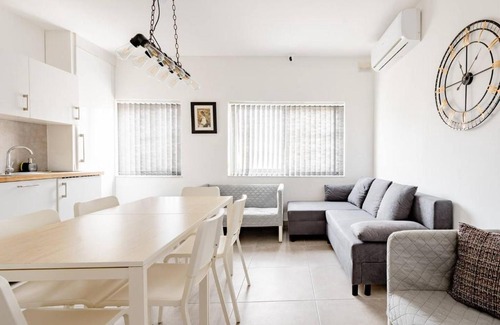 Swieqi House | Casa Leon Malta