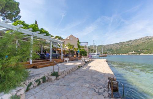 Zaton Apartment | Casa Lidia - Modern & Spacious & Few Steps to Beach & Breathtaking View