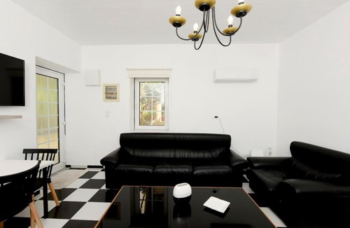 Rhodes Town Apartment | Casa Lilly - Rhodes holiday home