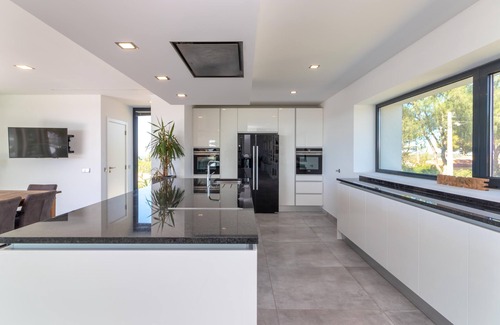 Carvoeiro Villa | Casa Limao, Luxury villa , sea views in Carvoeiro