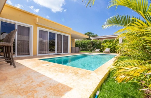 La Mulata Villa | CASA LINDA #917 THE KING OF 2 BEDROOMS.Pool/Maid