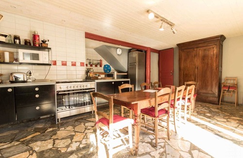 Boutx House | Casa Linda - Boutx - B&B