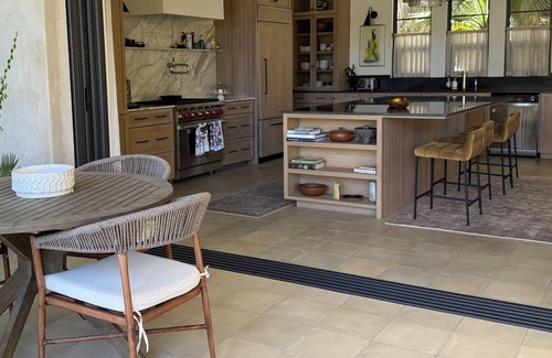 El Pescadero House | Casa Lobo - Private, luxury home in an exclusive beachfront neighborhood