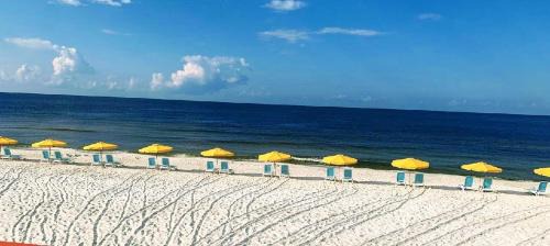 Panama City Beach Hotel | Casa Loma Panama City Beach - Beachfront